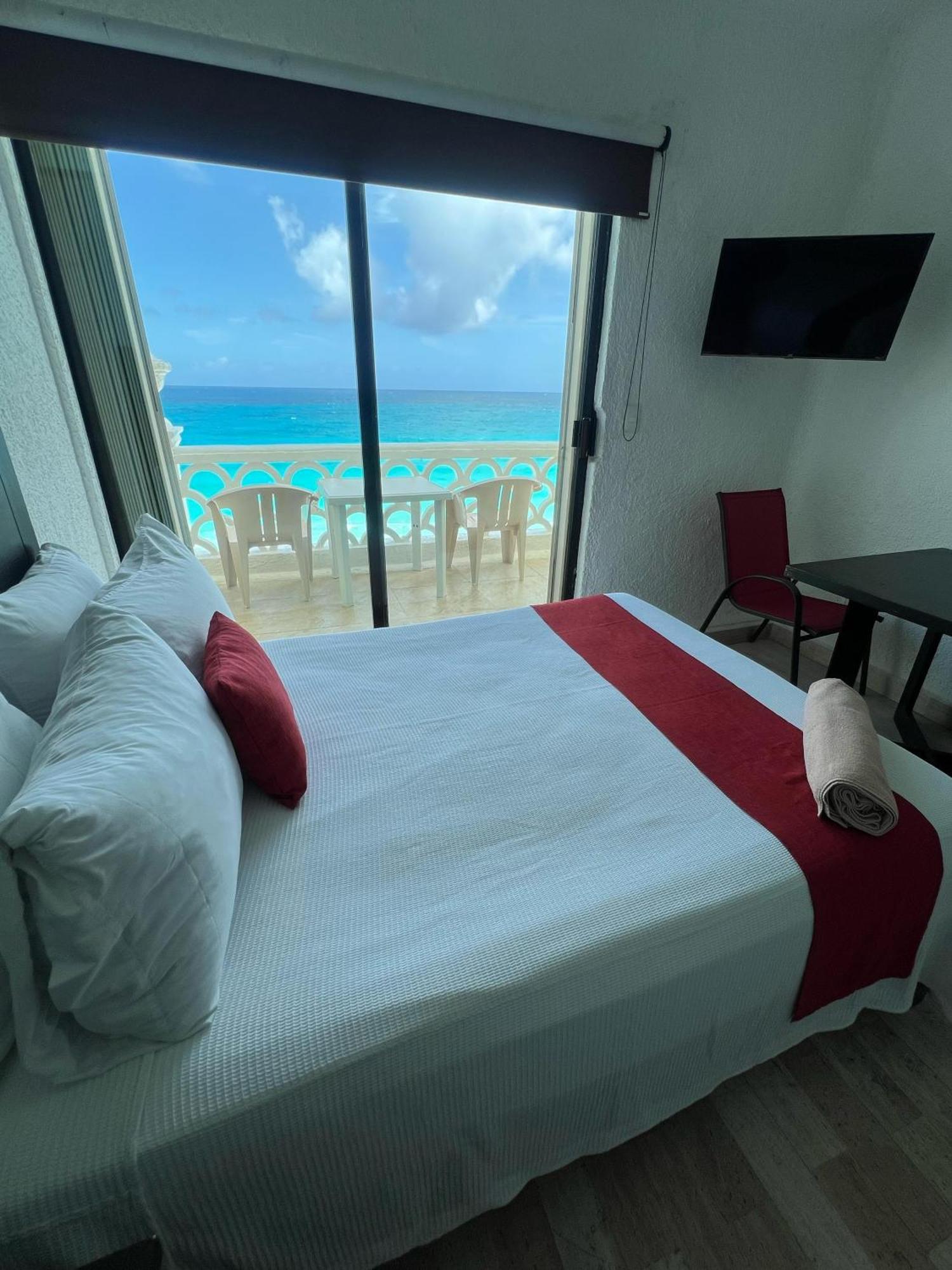 “Magic Sunrise At Cancun” Esterno foto